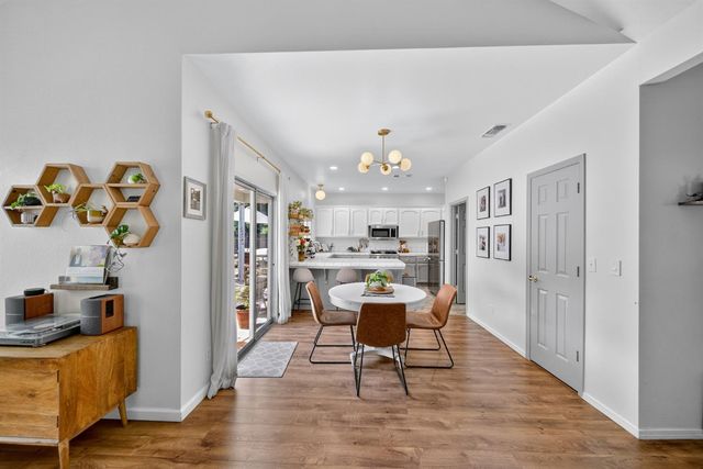 1922 Los Altos Avenue, Clovis, CA 93611