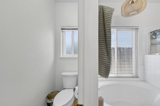 1922 Los Altos Avenue, Clovis, CA 93611