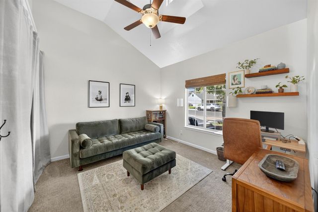 1922 Los Altos Avenue, Clovis, CA 93611