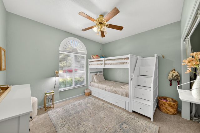 1922 Los Altos Avenue, Clovis, CA 93611