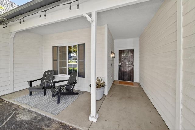 1922 Los Altos Avenue, Clovis, CA 93611