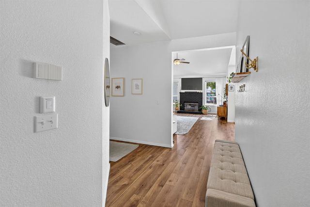 1922 Los Altos Avenue, Clovis, CA 93611