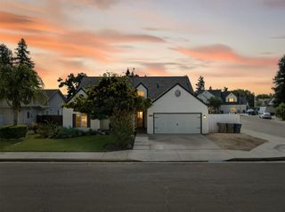 1922 Los Altos Avenue, Clovis, CA 93611