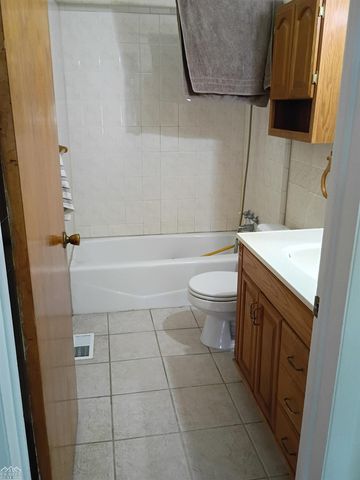 206 Degurse Avenue, Marine City, MI 48039