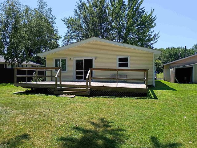 206 Degurse Avenue, Marine City, MI 48039
