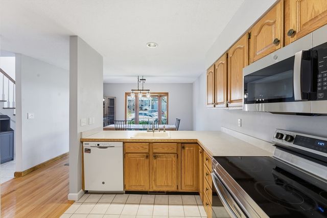 36 Shady Brook 36, West Springfield, MA 01089