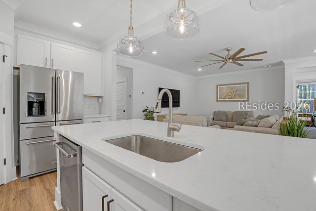 10 Runner Stone Rd, Bluffton, SC 29909