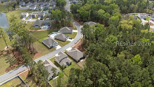 10 Runner Stone Rd, Bluffton, SC 29909