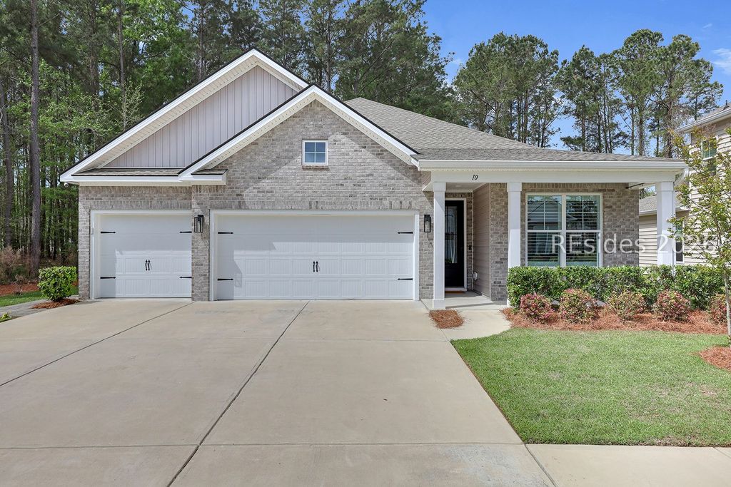 10 Runner Stone Rd, Bluffton, SC 29909