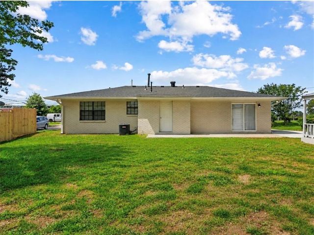 1832 Mcdonough Road, Hampton, GA 30228