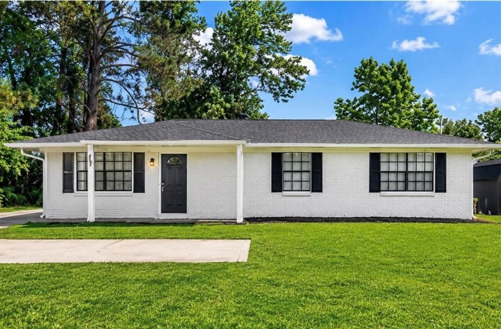 1832 Mcdonough Road, Hampton, GA 30228