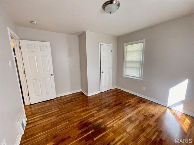 10121 Baron Drive, St Louis, MO 63136