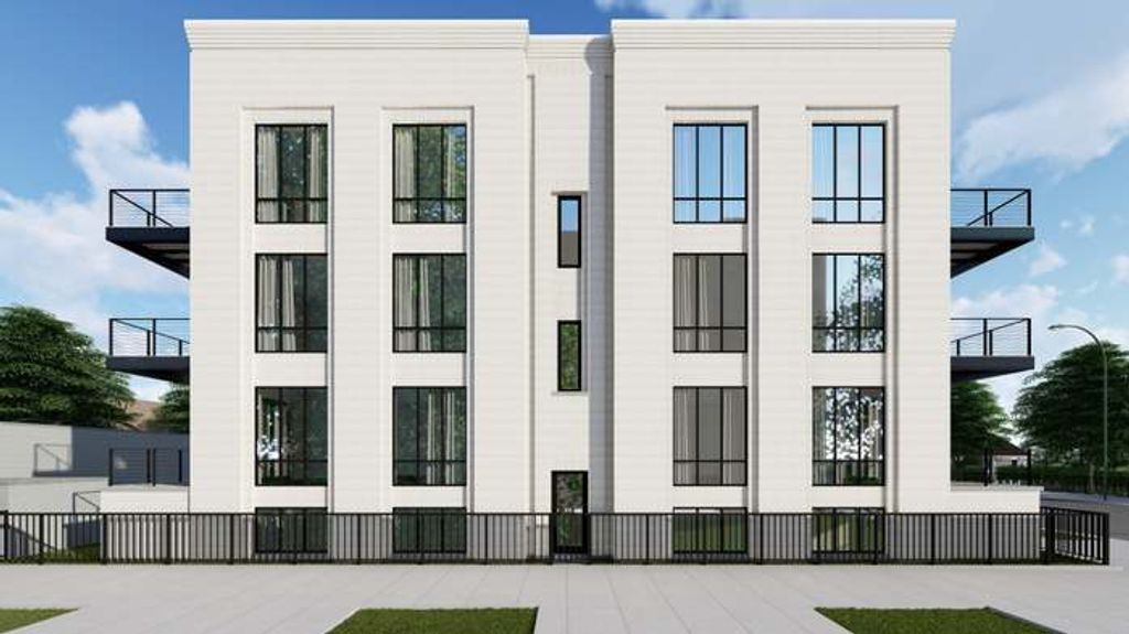 1205 N Spaulding Avenue 3S, Chicago, IL 60651