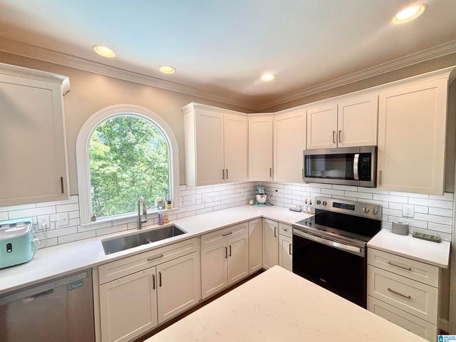 169 SWEET GUM DRIVE, Chelsea, AL 35043