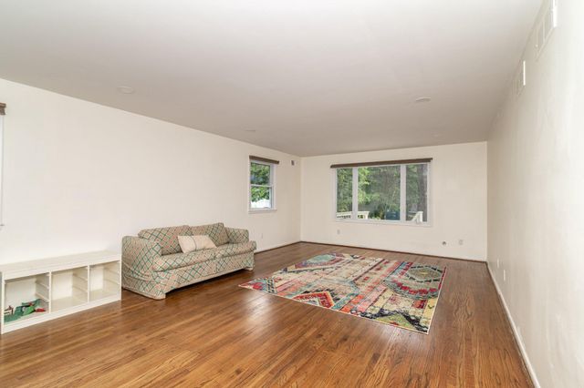 1800 LARK LN, Cherry Hill, NJ 08003
