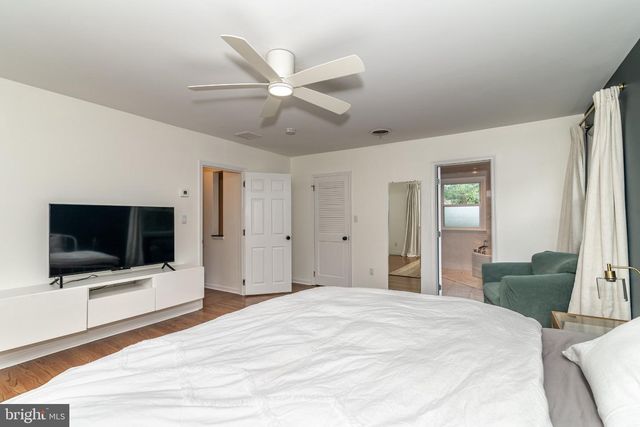 1800 LARK LN, Cherry Hill, NJ 08003