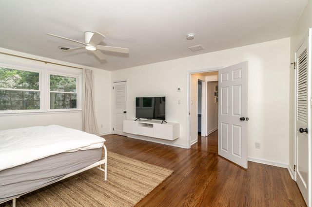 1800 LARK LN, Cherry Hill, NJ 08003