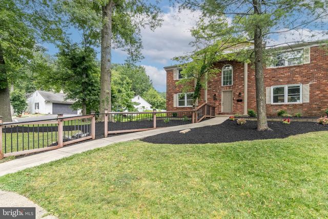 1800 LARK LN, Cherry Hill, NJ 08003