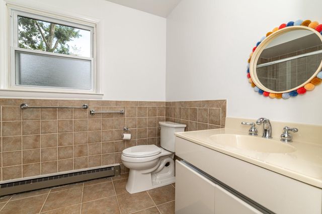1800 LARK LN, Cherry Hill, NJ 08003