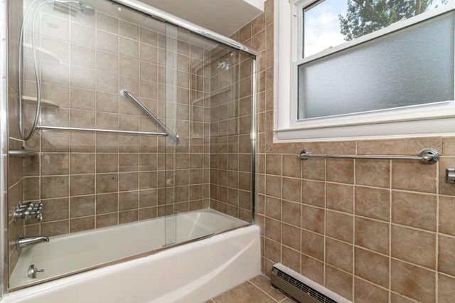 1800 LARK LN, Cherry Hill, NJ 08003