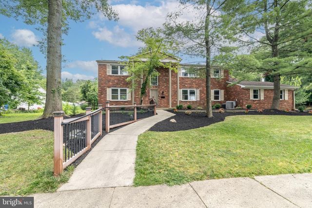 1800 LARK LN, Cherry Hill, NJ 08003