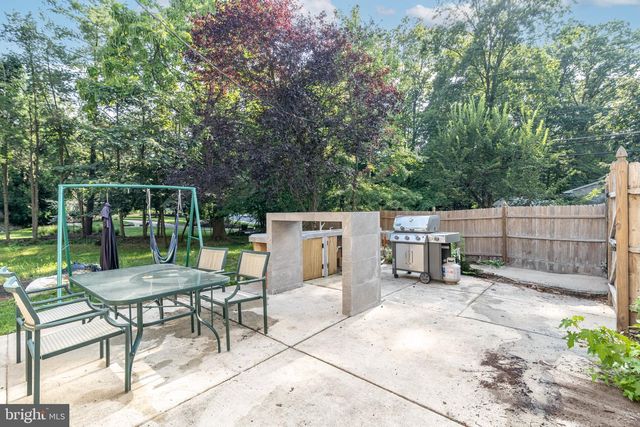 1800 LARK LN, Cherry Hill, NJ 08003