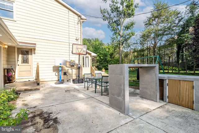 1800 LARK LN, Cherry Hill, NJ 08003