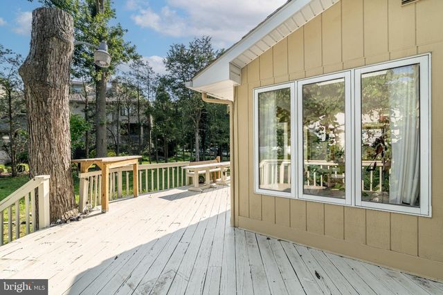 1800 LARK LN, Cherry Hill, NJ 08003