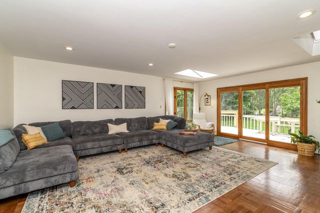 1800 LARK LN, Cherry Hill, NJ 08003