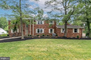 1800 LARK LN, Cherry Hill, NJ 08003