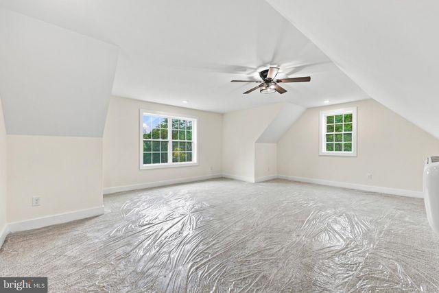 43 SPRUCE LN, Berkeley Springs, WV 25411