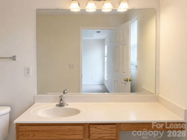 913 Tiger Lane, Charlotte, NC 28262