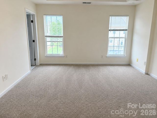 913 Tiger Lane, Charlotte, NC 28262