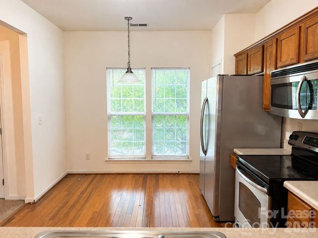 913 Tiger Lane, Charlotte, NC 28262
