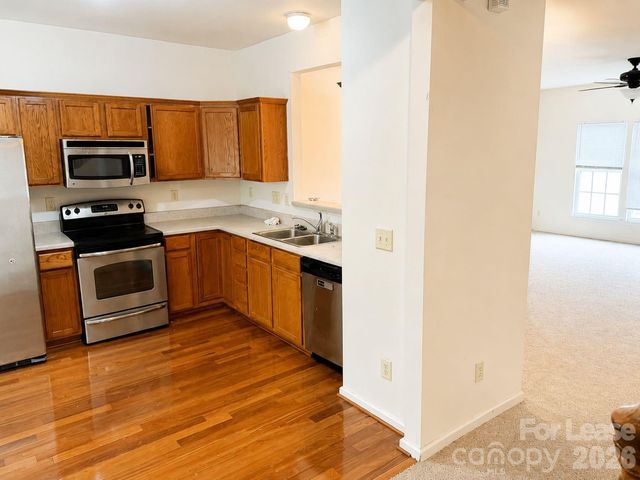913 Tiger Lane, Charlotte, NC 28262
