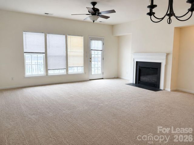 913 Tiger Lane, Charlotte, NC 28262