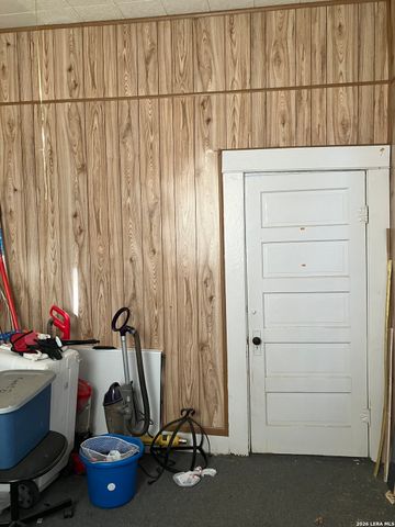 2424 Buena Vista, San Antonio, TX 78207