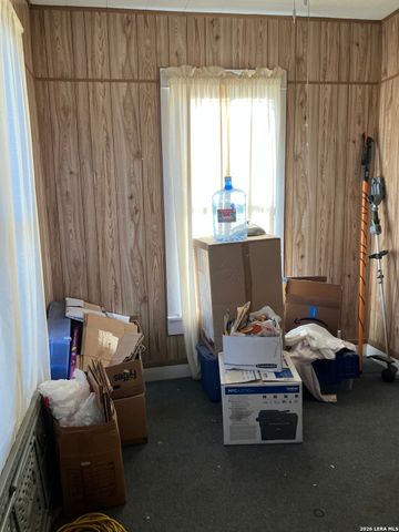 2424 Buena Vista, San Antonio, TX 78207