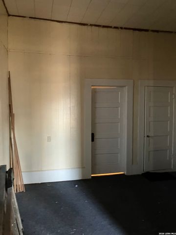 2424 Buena Vista, San Antonio, TX 78207