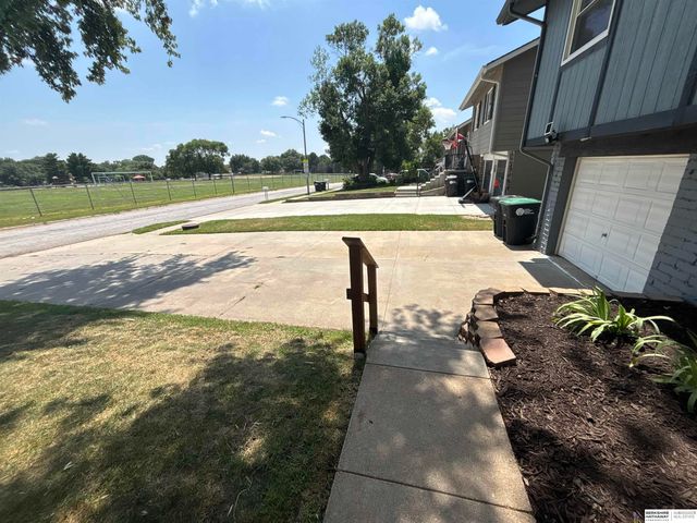 6312 S 142nd Street, Omaha, NE 68137