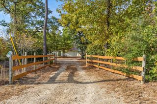 180 W Kelley RD, Bastrop, TX 78602