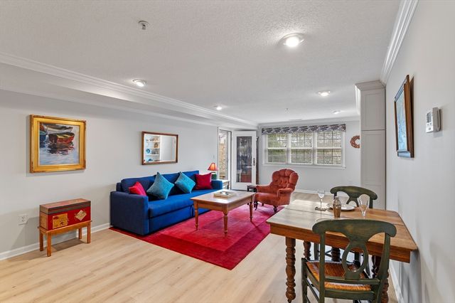 18 America Way 1, Salem, MA 01970