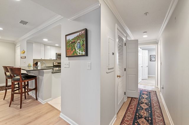 18 America Way 1, Salem, MA 01970