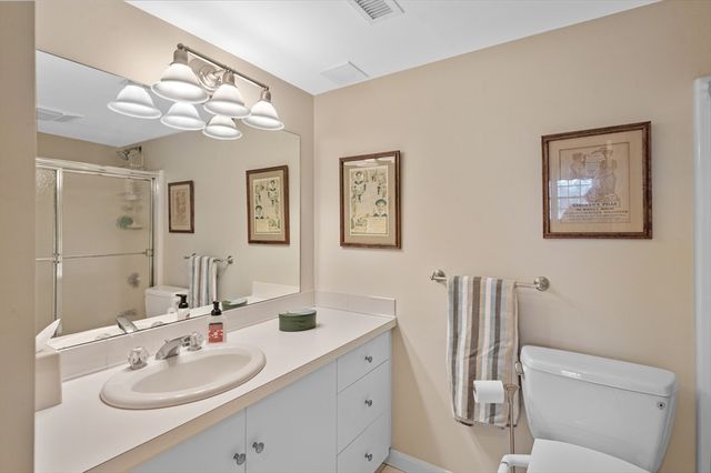 18 America Way 1, Salem, MA 01970