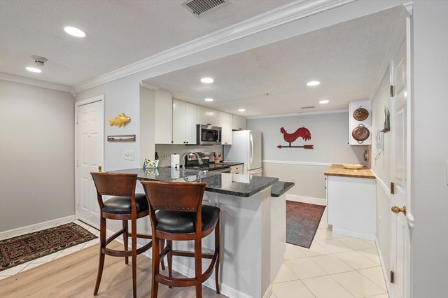 18 America Way 1, Salem, MA 01970