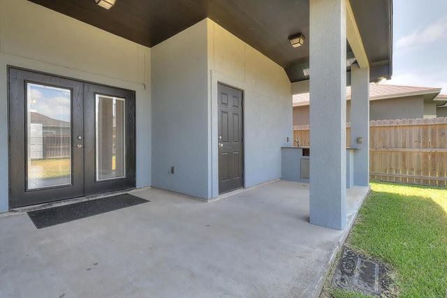 8206 Denali Dr, Corpus Christi, TX 78414