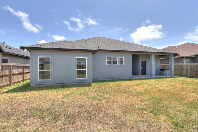 8206 Denali Dr, Corpus Christi, TX 78414