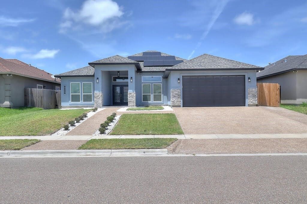 8206 Denali Dr, Corpus Christi, TX 78414