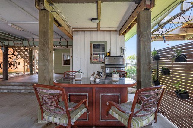 518 Marine Way, Freeport, TX 77541