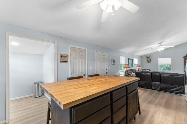 518 Marine Way, Freeport, TX 77541